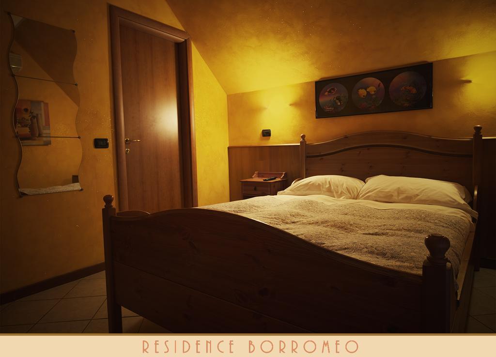 Borromeo Residenze Service S.A.S Peschiera Borromeo Buitenkant foto