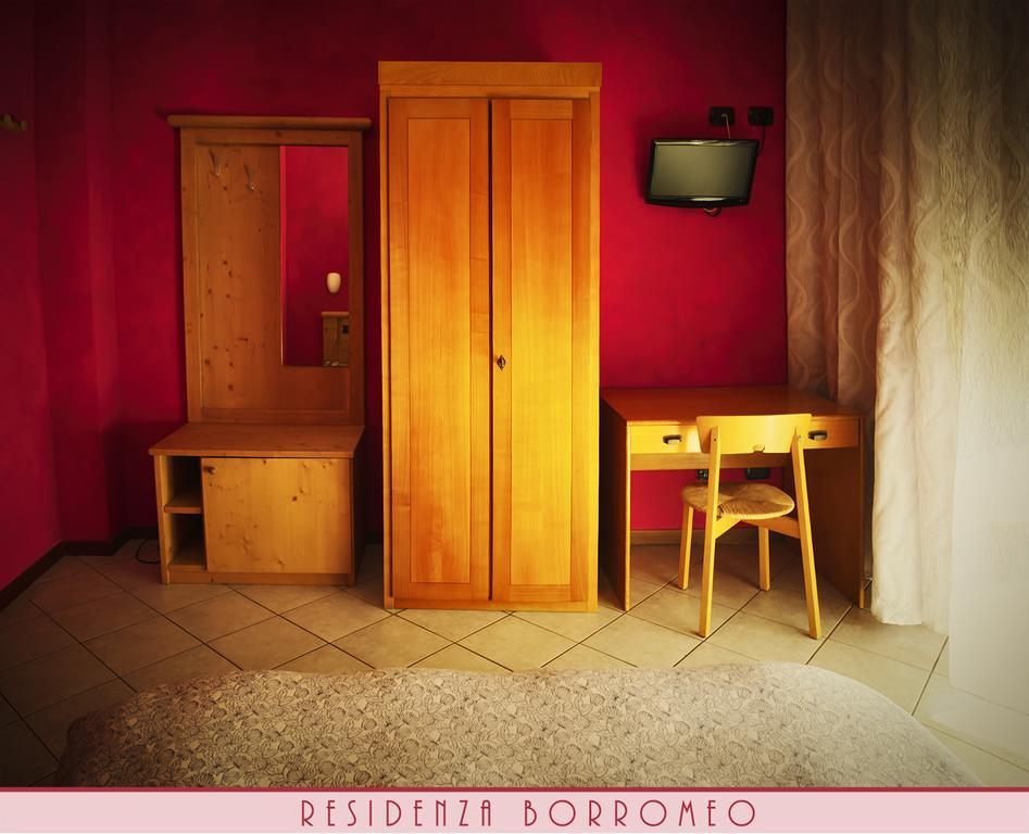 Borromeo Residenze Service S.A.S Peschiera Borromeo Buitenkant foto