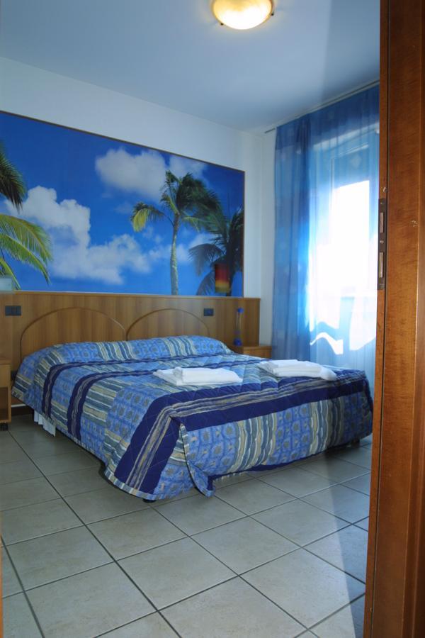 Borromeo Residenze Service S.A.S Peschiera Borromeo Buitenkant foto