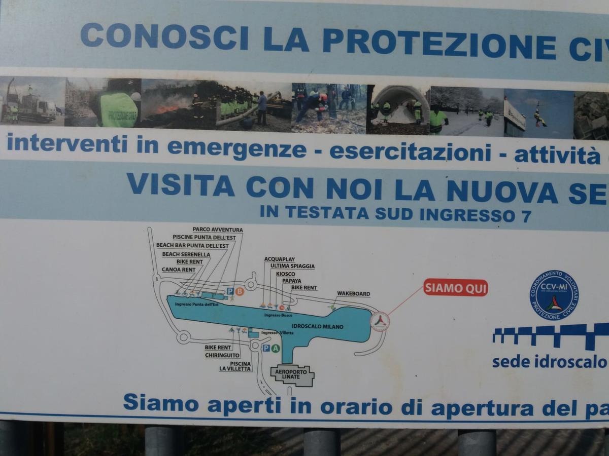 Borromeo Residenze Service S.A.S Peschiera Borromeo Buitenkant foto