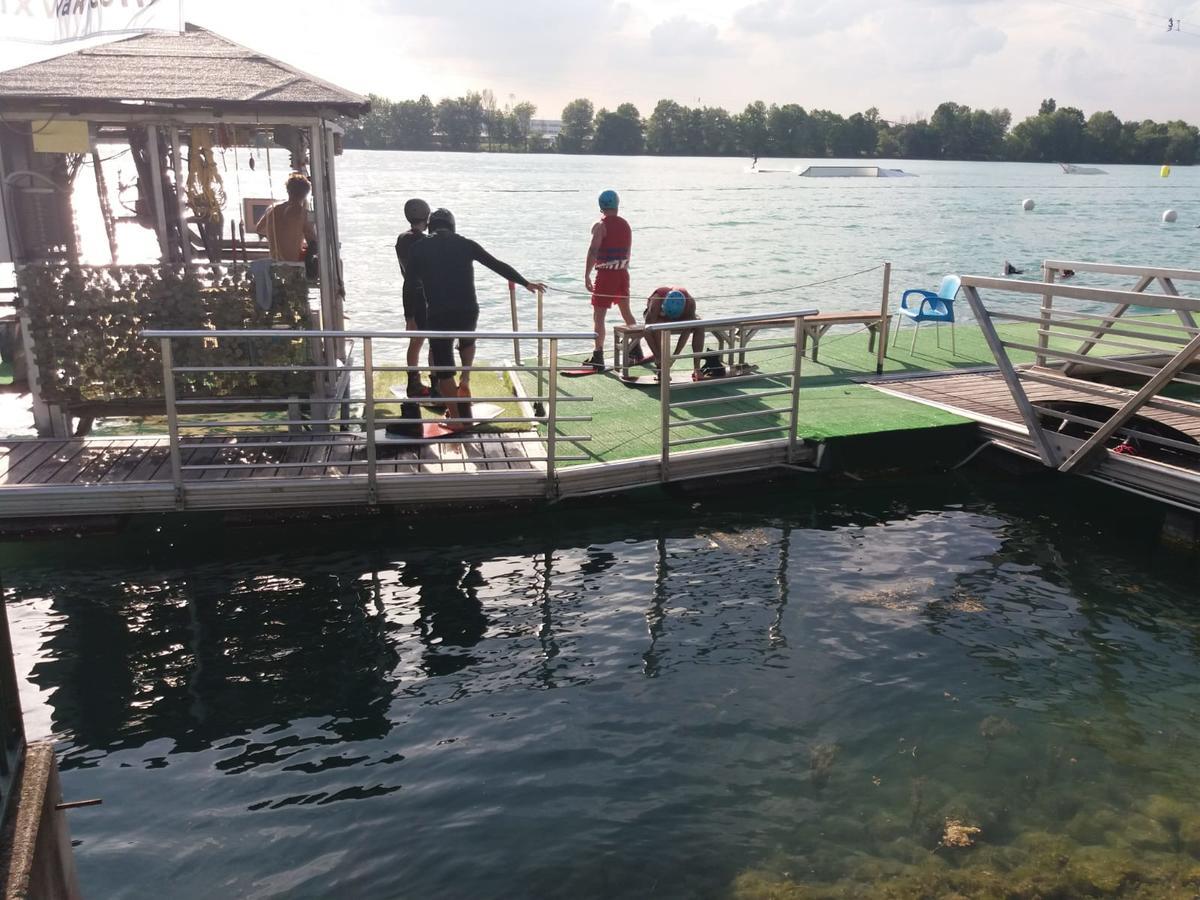 Borromeo Residenze Service S.A.S Peschiera Borromeo Buitenkant foto
